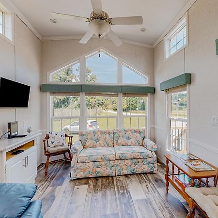 Tiny Charmer Hendersonville Bagian luar foto