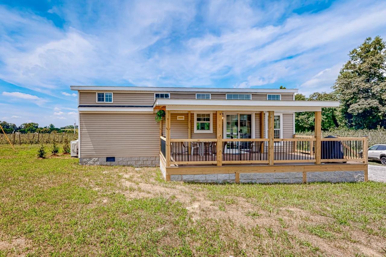 Tiny Charmer Hendersonville Bagian luar foto