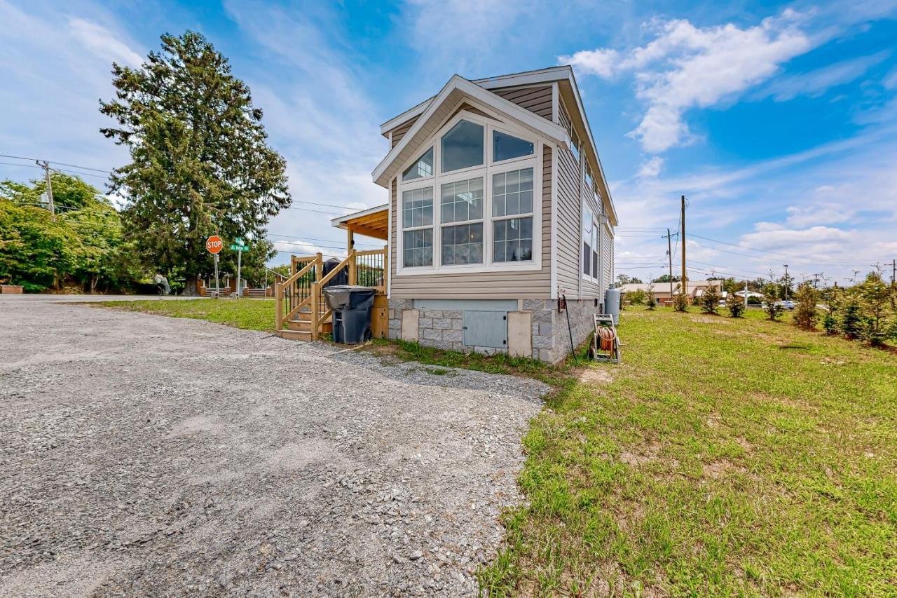 Tiny Charmer Hendersonville Bagian luar foto